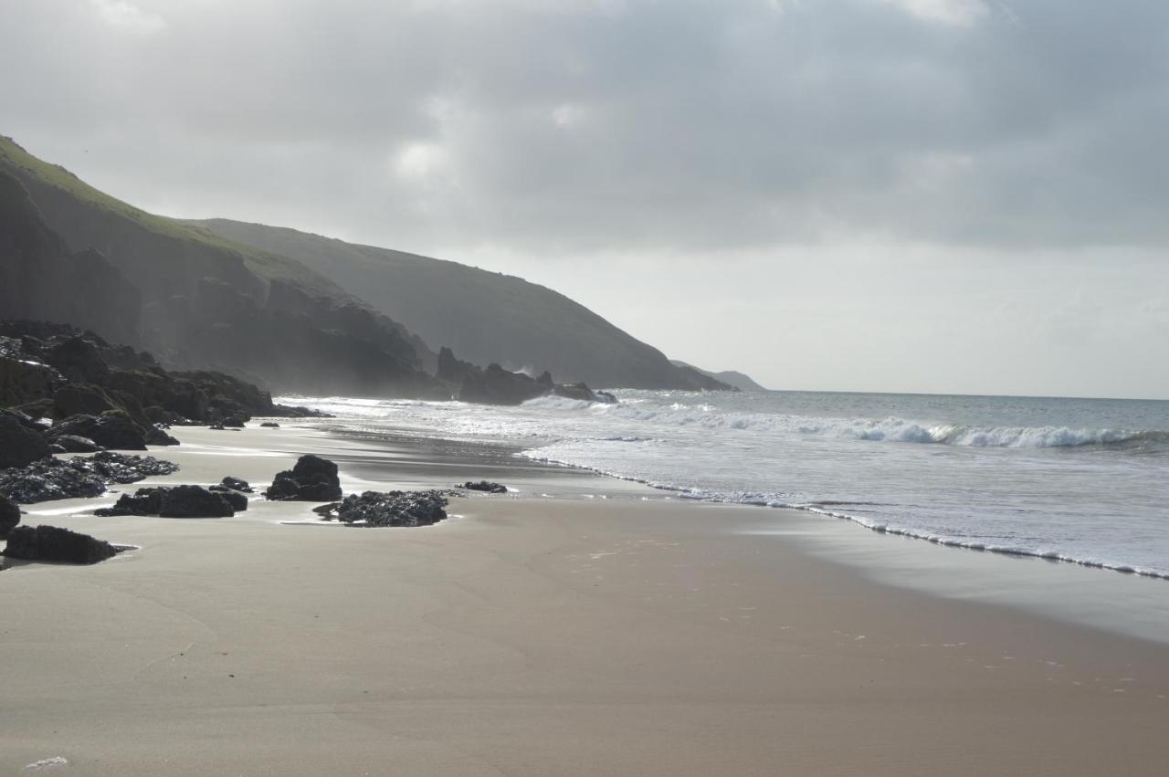 Willa Galwad Y Mor A Coastal Escape In Pembrokeshire'S National Parks Lamphey Zewnętrze zdjęcie
